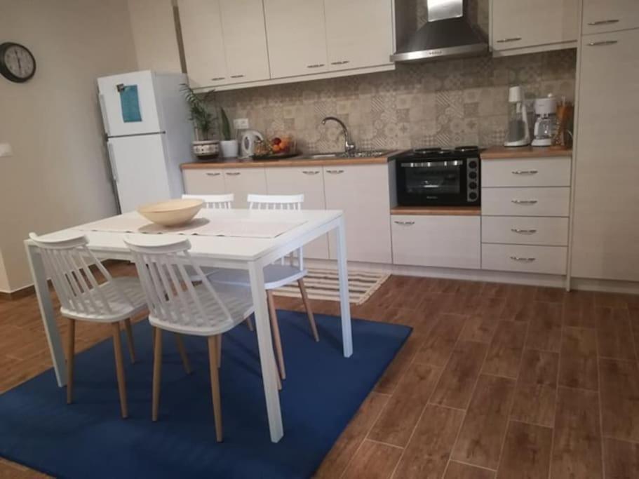 Apartament Garden Kalamata Zewnętrze zdjęcie